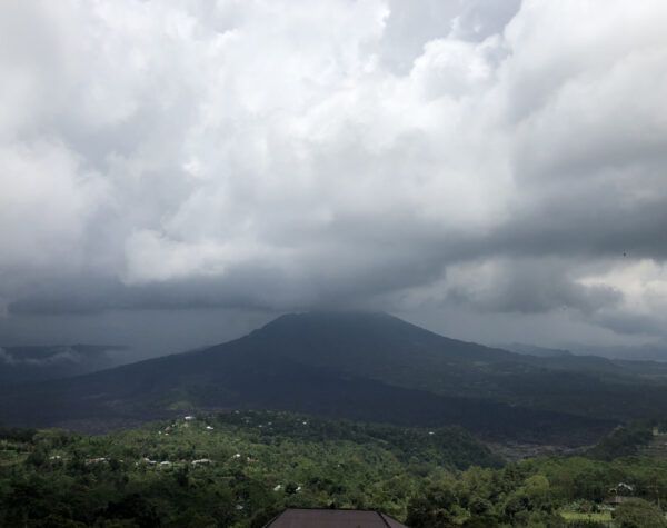Prakiraan Cuaca Besok Minggu 12 Oktober 2025, Kota Malang Berawan