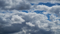 Cuaca Kota Mojokerto 24-25 Februari 2026, Langit Berawan