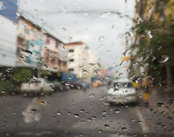 Prakiraan Cuaca Besok (29/10) di Jawa Tengah: Gobrogan Hujan Sedang