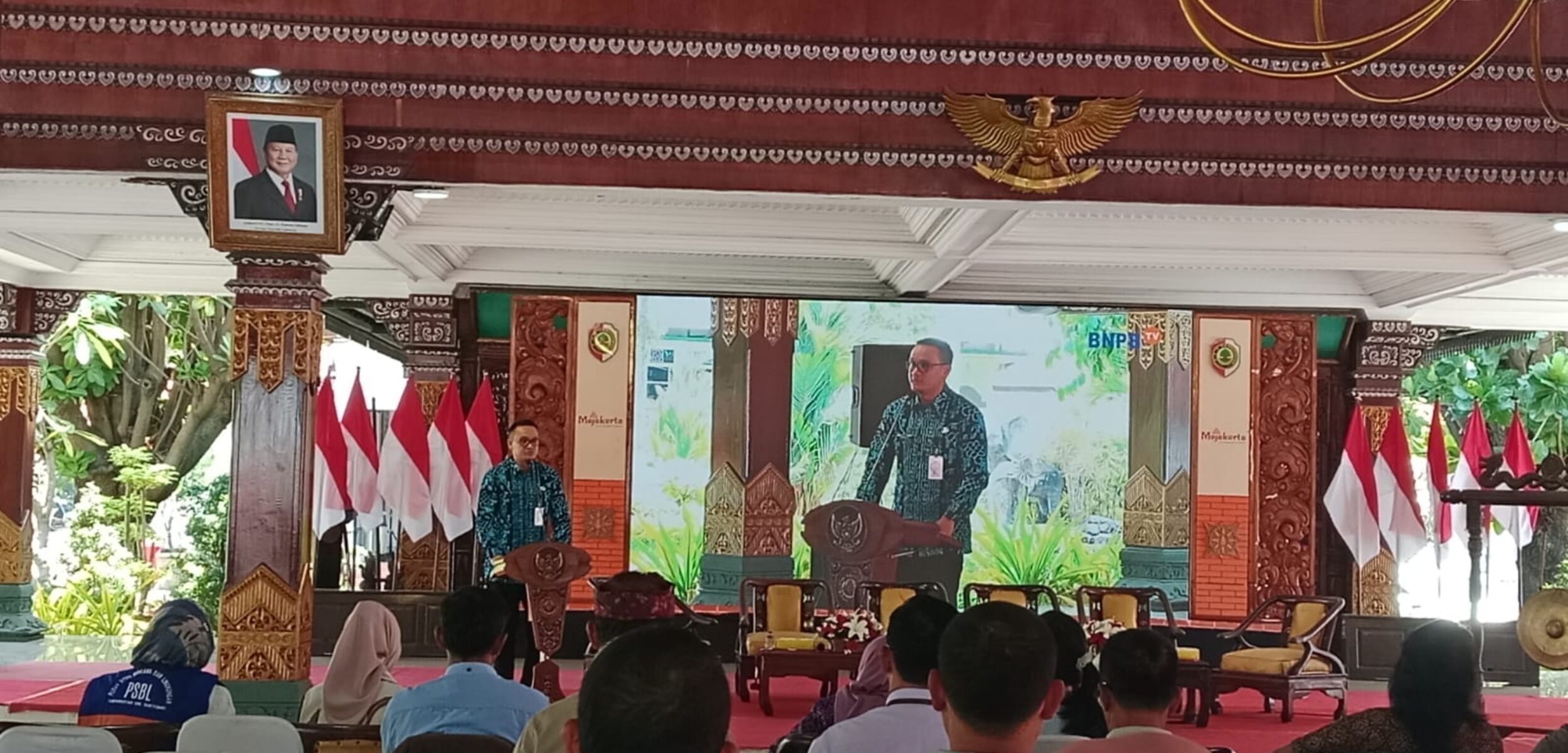 IMG 20251002 WA0122 1 1 Sambutan Kepala BPBD Kabupaten Mojokerto Rinaldi Rizal Sabirin dalam momentum bulan PRB, Launching Buku Resiliensi berkelanjutan di pendopo graha Maja tama. (Innka Cristy Natalia/kabarterdepan.com)