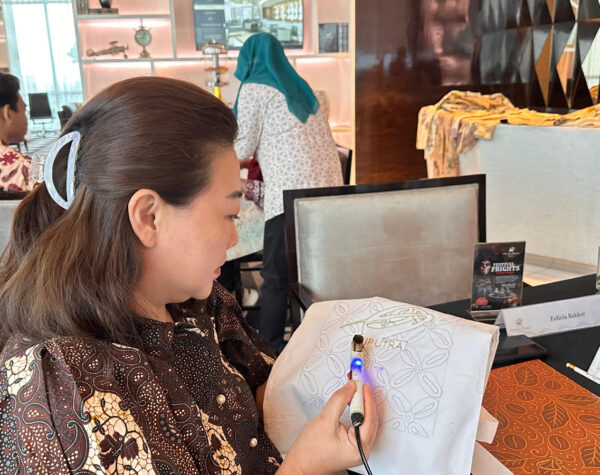 IMG 20251007 WA0002 1 Hari BatikInternational Coffee Day
surabaya