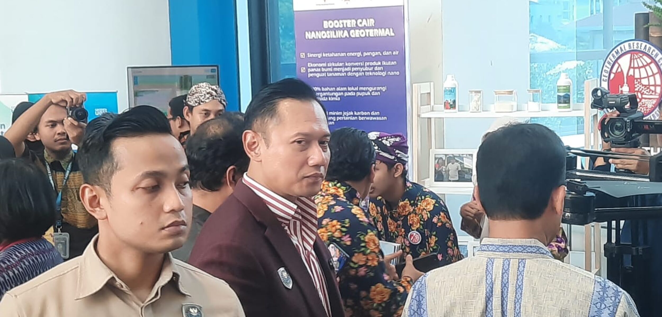 Menteri Koordinator Bidang Infrastruktur dan Pembangunan Agus Harimurti Yudhono (AHY) saat berada di Fakultas Teknik Universitas Gadjah Mada (UGM), Rabu (8/10/2025). (Hadid Husaini / Kabarterdepan.com)