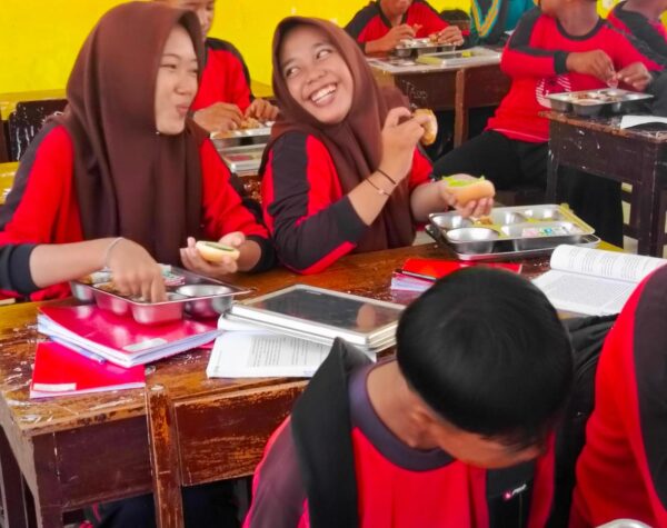 Fantastis! Perputaran Uang MBG di Sampang Capai Rp 1,7 Miliar per Hari