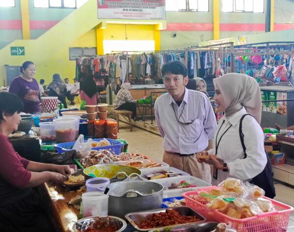 Bayar Belanja di Pasar Pakai QRIS? Sampang Jadi Pelopor Digitalisasi Pasar Tradisional