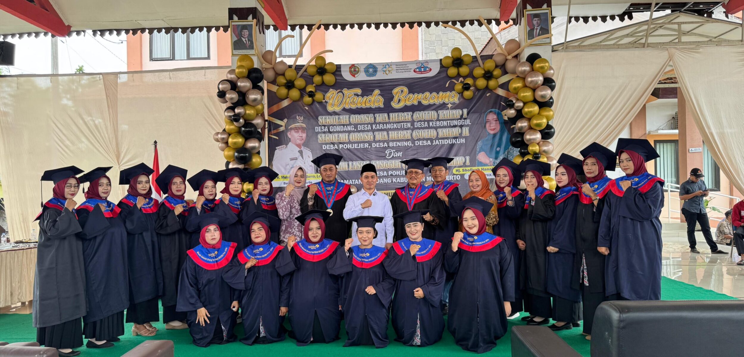 139 peserta Sekolah Orang Tua Hebat (SOTH) dan Sekolah Lansia Tangguh (Selantang) dari Kecamatan Gondang secara resmi diwisuda. (Kominfo Kab Mojokerto)