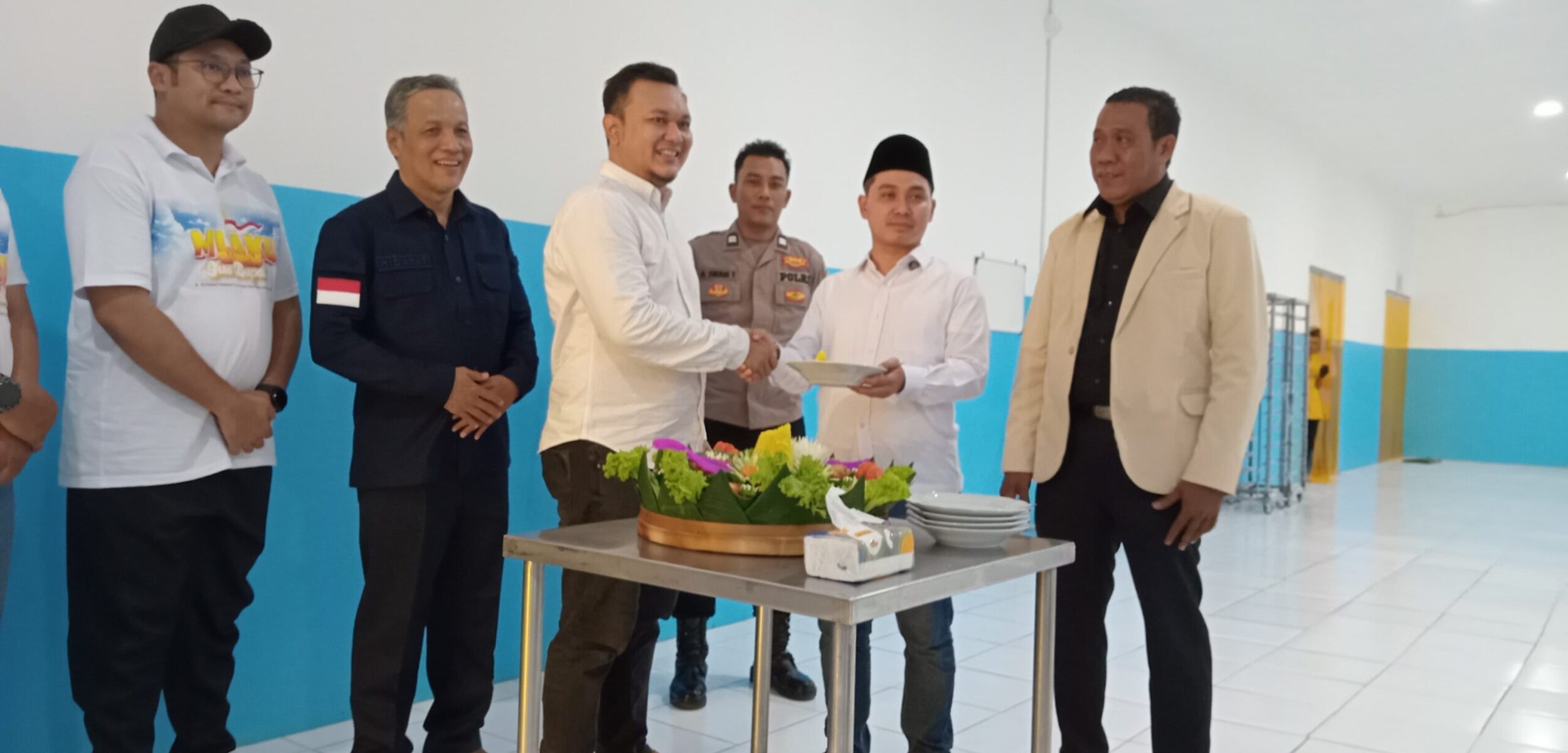IMG 20251026 WA0115 1 Bupati Mojokerto Muhammad Albarra bersama Wakil Bupati M. Rizal Octavian, meresmikan Dapur Satuan Pelayanan Pemenuhan Gizi (SPPG) terbaru di Desa Pugeran, Kecamatan Gondang. (Kominfo Kab Mojokerto)