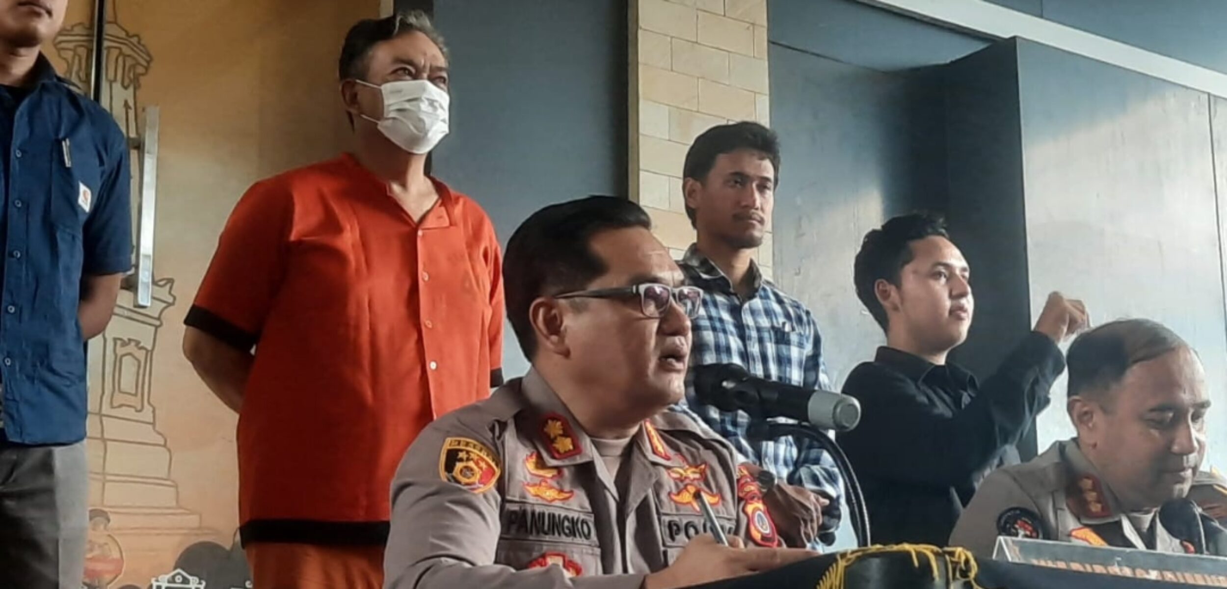 Jumpa pers kasus pemalsuan dokumen kekancingan Sultan Ground di Mapolda DIY, Sanggrahan, Condongcatur, Depok, Sleman, DIY, Kamis (16/10/2025). (Hadid Husaini/kabarterdepan.com)