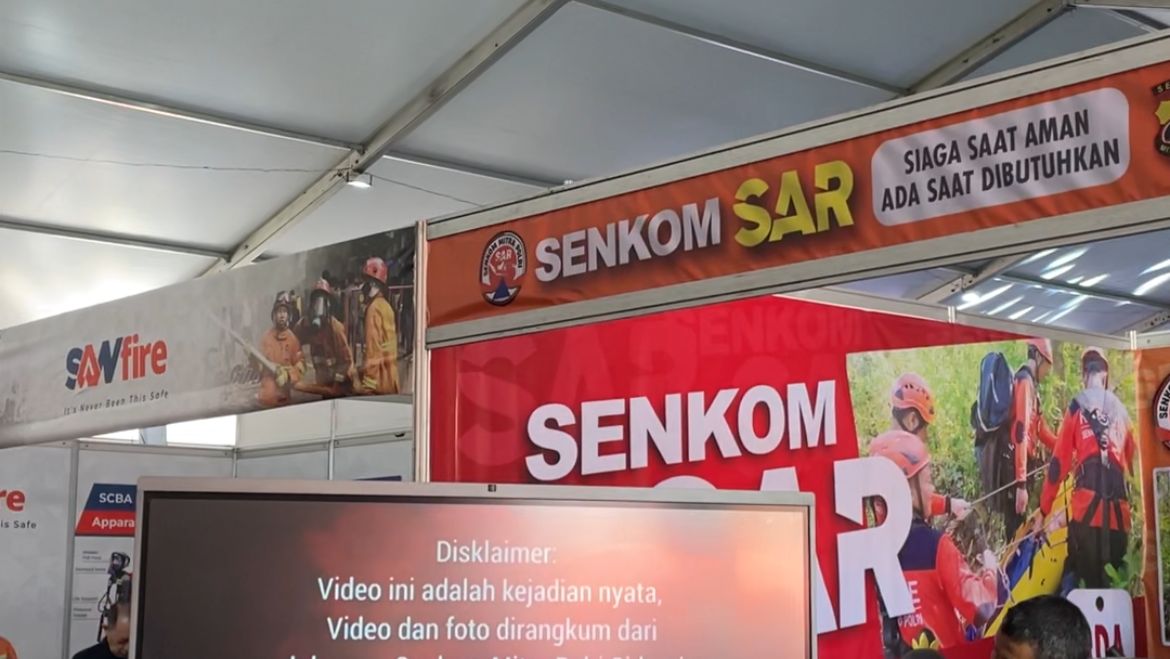 WhatsApp Image 2025 10 02 at 14.24.52 943d1cbf 1 Potret deretan stand pameran dalam Expo PRB 2025 di Gor Seni Mojopahit, Kota Mojokerto. (Izhah / Kabarterdepan.com)