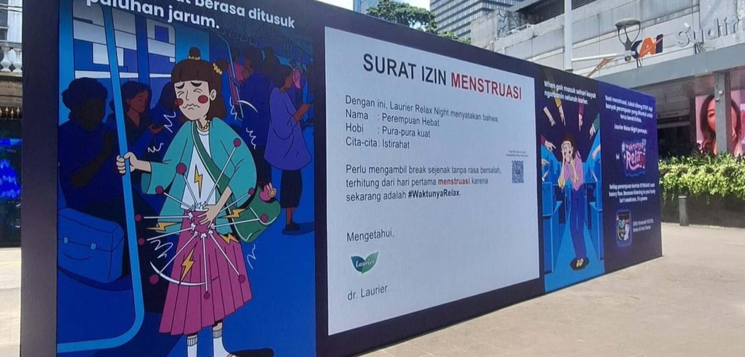 Potret salah satu billboard kampanye Surat Izin Menstruasi. (X @senjataniklir)