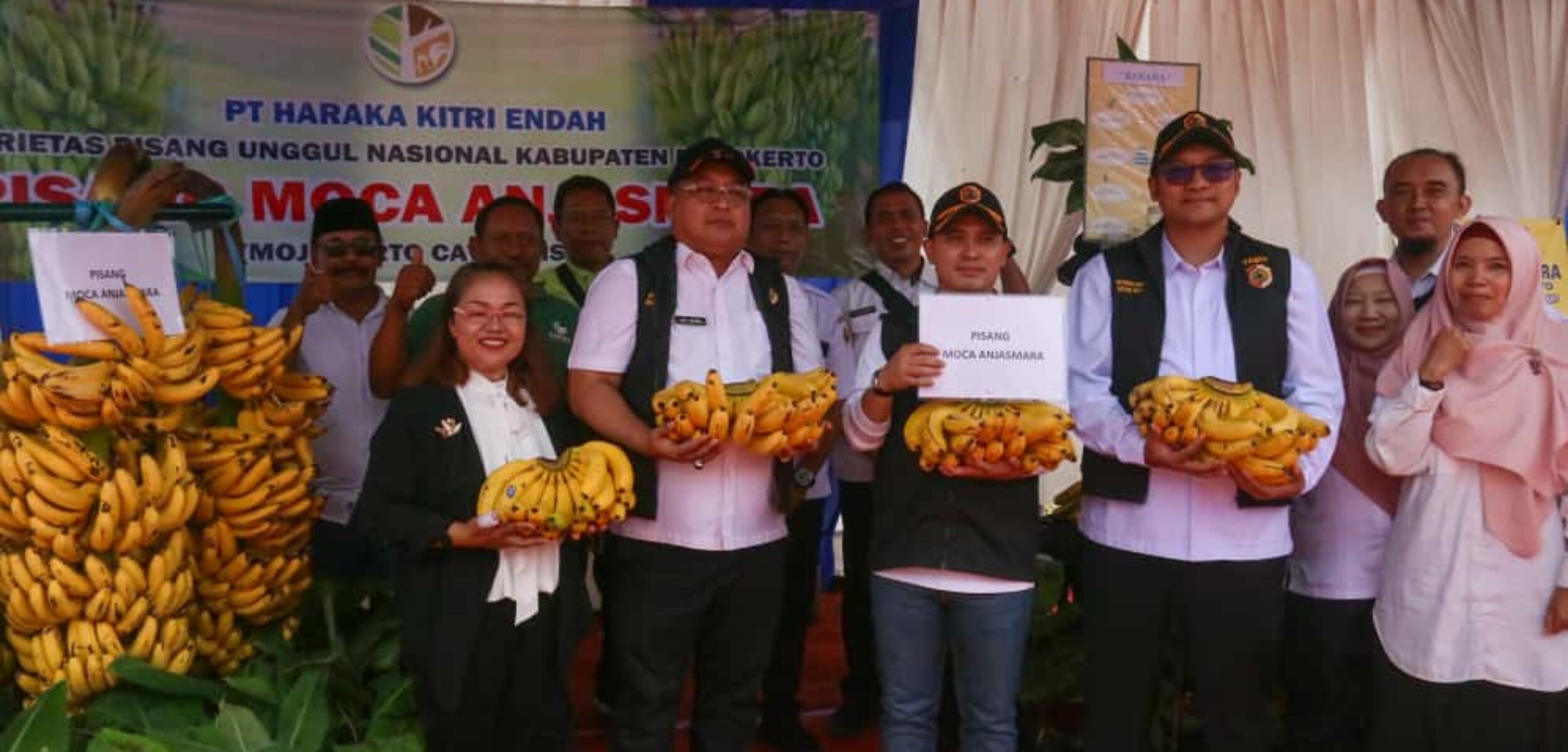 Bupati Mojokerto Muhammad Albarra meresmikan peluncuran kegiatan bertajuk Pertanian Komunal Bersama Milenial. (Kominfo Kab Mojokerto)