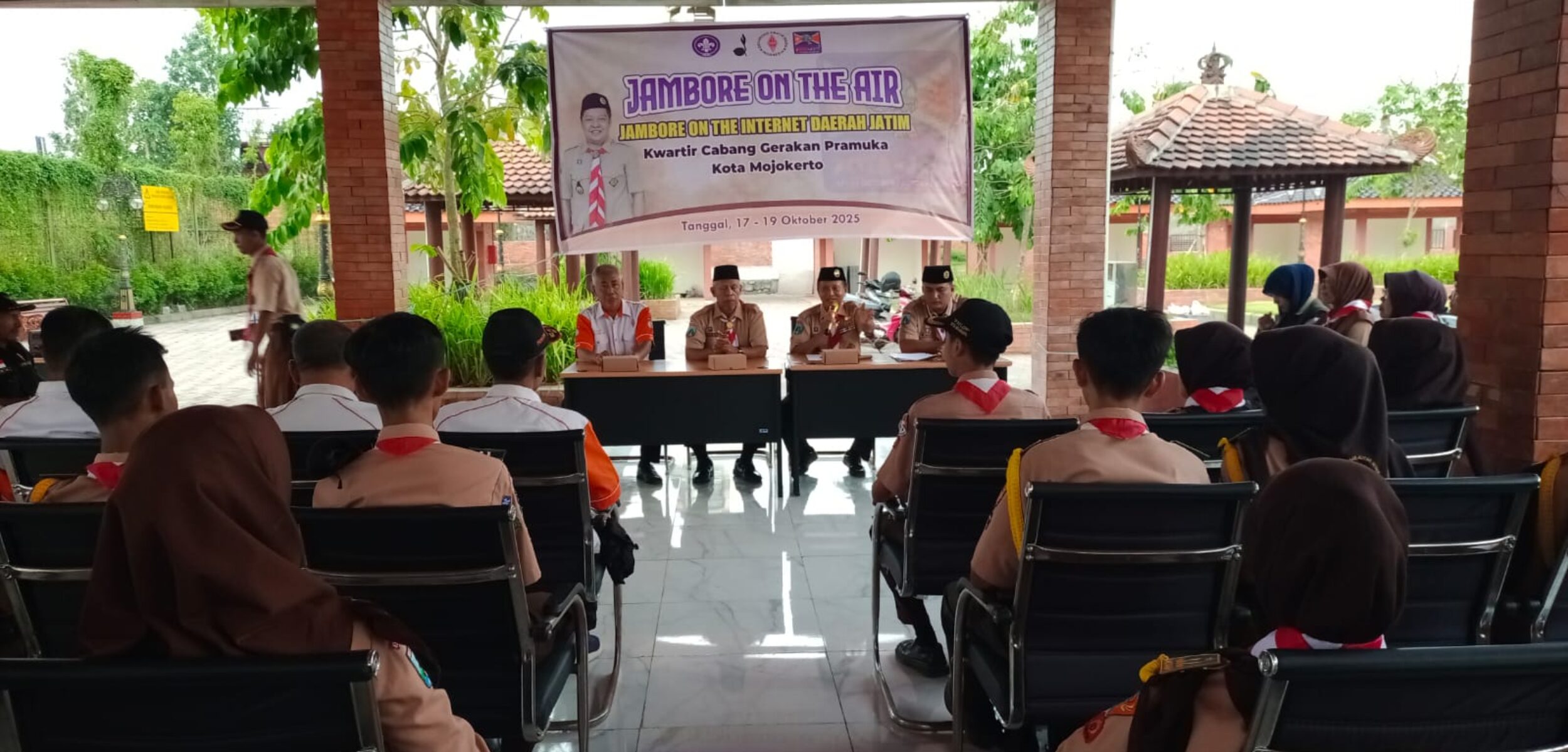 Kwartir Cabang (Kwarcab) Gerakan Pramuka Kota Mojokerto menyelenggarakan kegiatan Jambore On The Air (Jota) dan Jambore On The Internet (Joti) 2025. (Istimewa)
