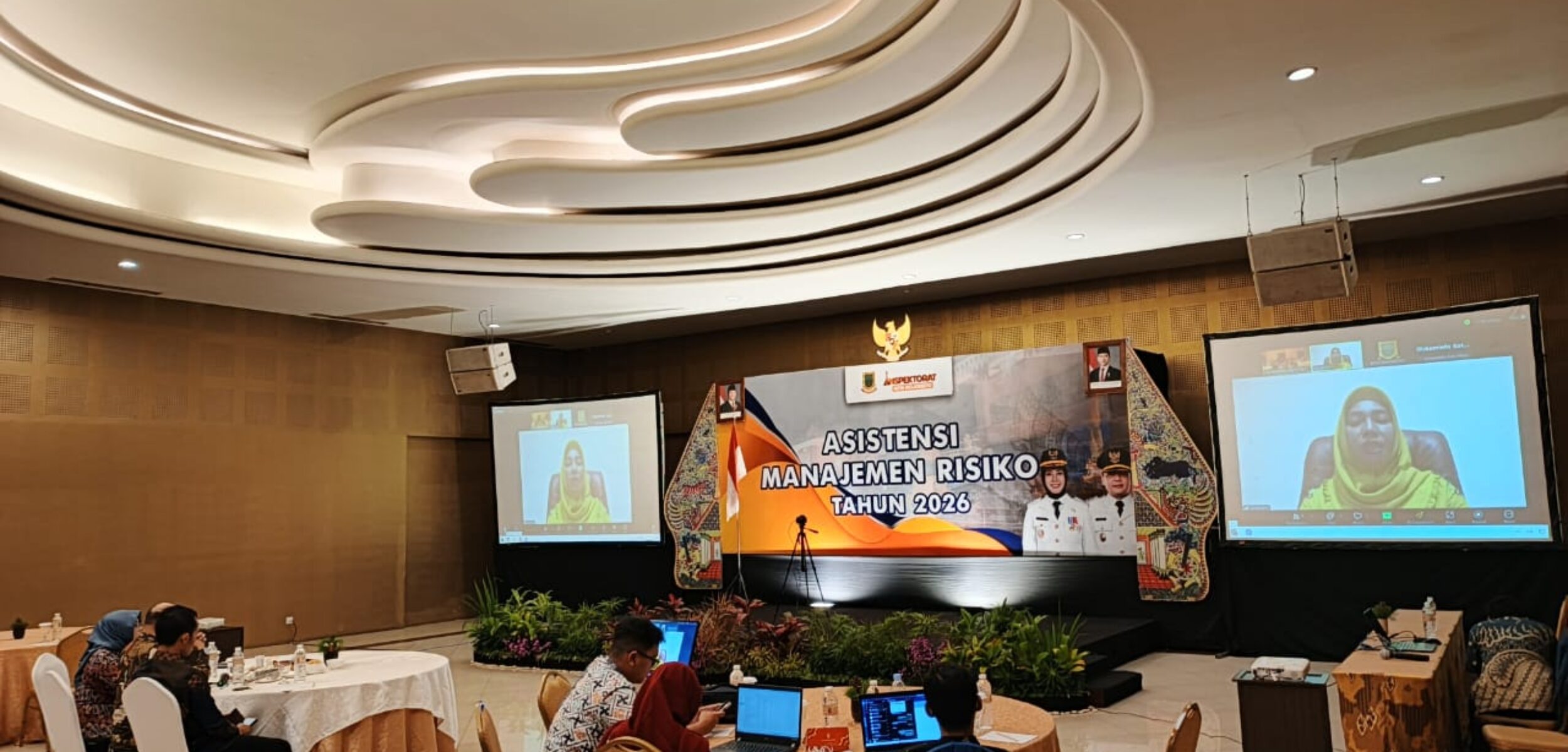 Wali Kota Mojokerto Ika Puspitasari secara daring membuka kegiatan Asistensi Manajemen Risiko yang diselenggarakan oleh Inspektorat Pemkot Mojokerto mendorong budaya sadar risiko. (Kominfo Kota Mojokerto)