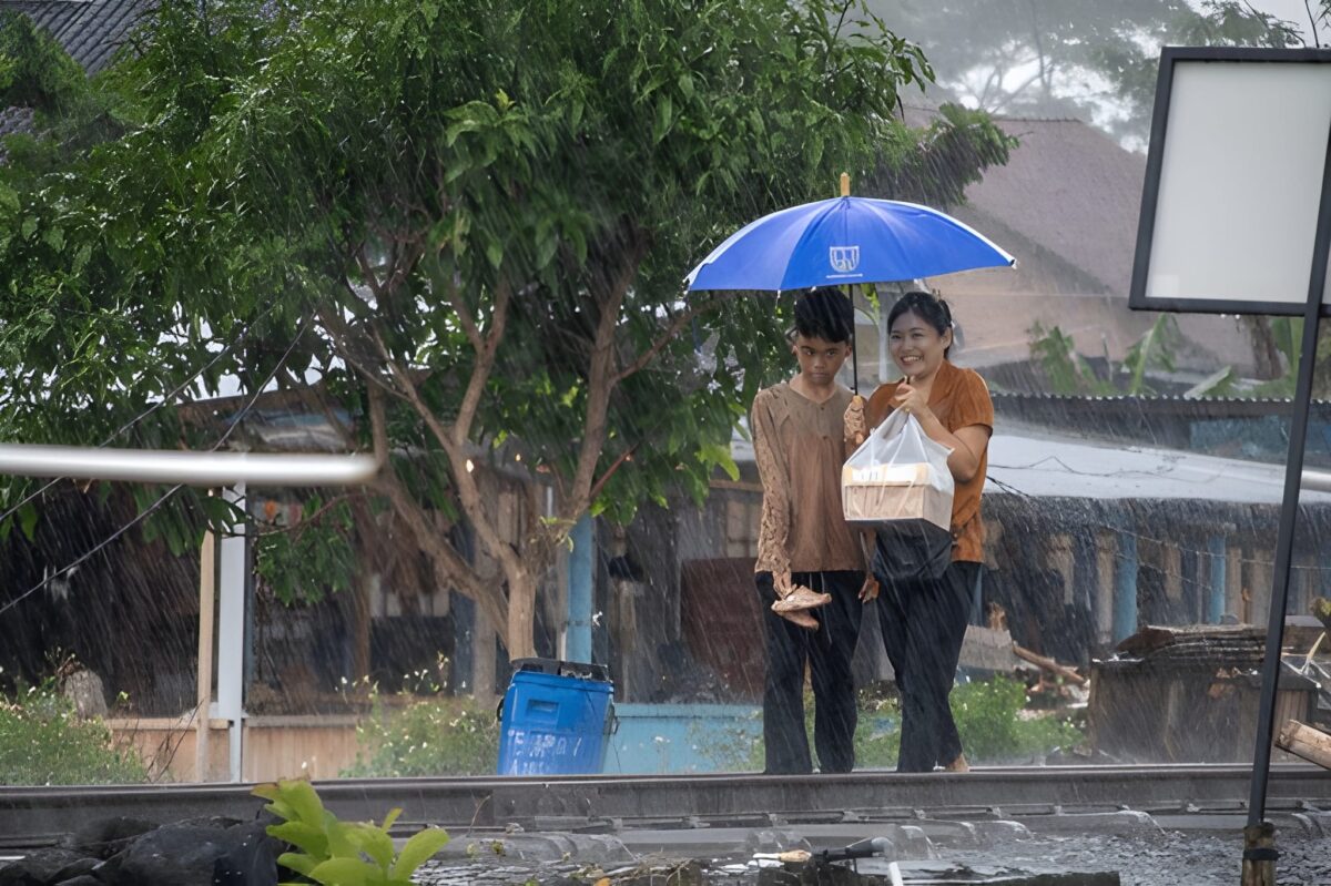 steptodown.com658738 1 Ilustrasi prakiraan cuaca hujan di Jawa Tengah. (Freepik)