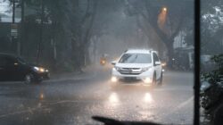 Cuaca Jawa Barat Besok 17 Februari 2026, Hujan Ringan hingga Sedang