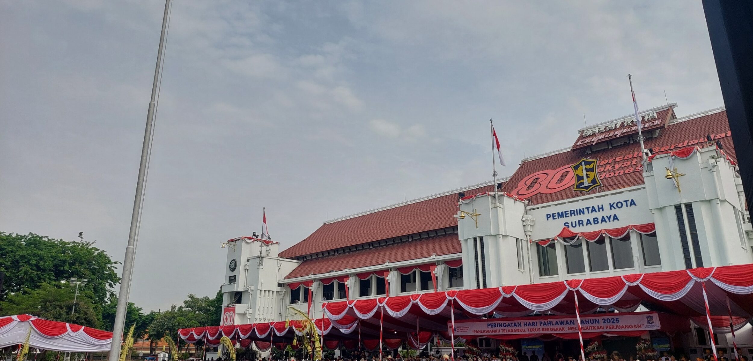 Wali Kota Eri Ajak Warga Surabaya Jadi Pahlawan di Kehidupan Sehari-hari