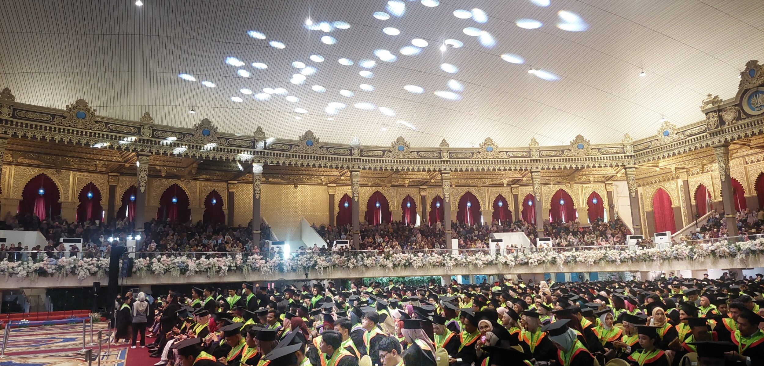 1.503 Wisudawan Unesa Didorong Jadi Generasi Tangguh dan Berdampak