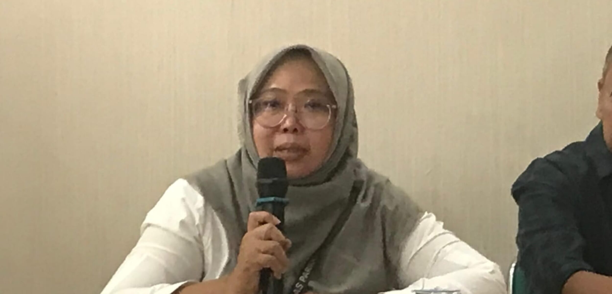 Kabid Industri Pariwisata Dispar Kota Yogyakarta Cesaria Eka Yulianti saat memberikan materi penyelenggaraan Jogja Game Festival 2025. (Hadid Husaini/kabarterdeoan.com)