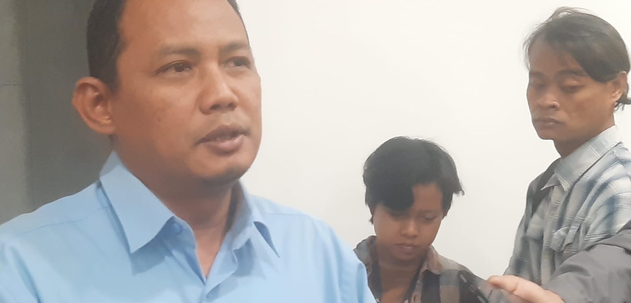 Kepala Disdukcapil Sleman, Arifin saat ditemui, Selasa (18/11/2025). (Hadid Husaini/kabarterdepan.com) 