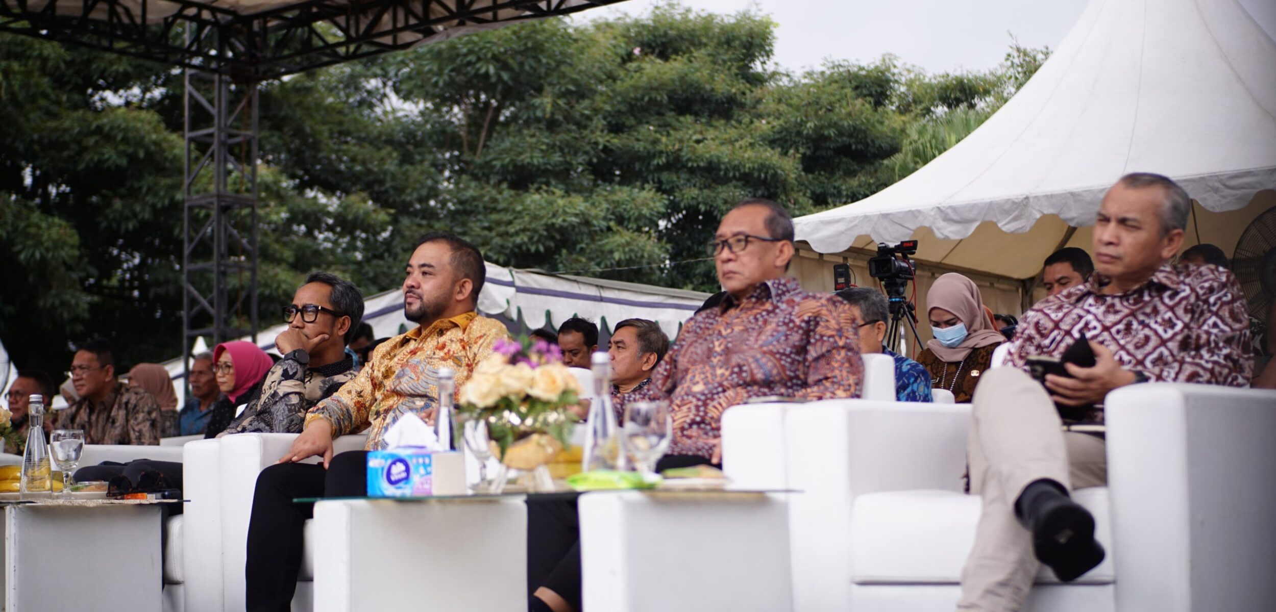 IMG 20251128 WA0110 2 Wali Kota Batu dan direktur jenderal perbendaharaan hadir di pasar Rakyat UMi