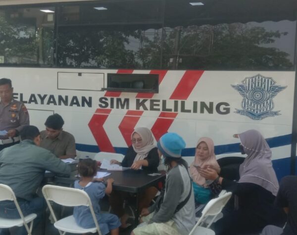 Program “Polisi Menyapa” Jadi Inovasi Spesial Polres Blora November 2025, Dekatkan Layanan dan Edukasi Tertib Lalu Lintas