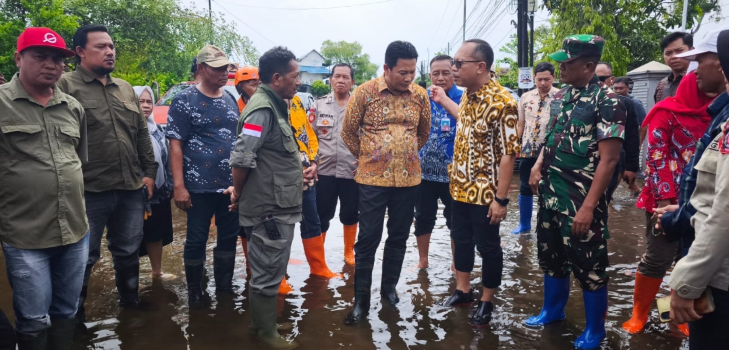 Sidak Banjir di Tanggulangin, Bupati Sidoarjo Warning Dinas Terkait Stop Alasan, Harus Ada Solusi