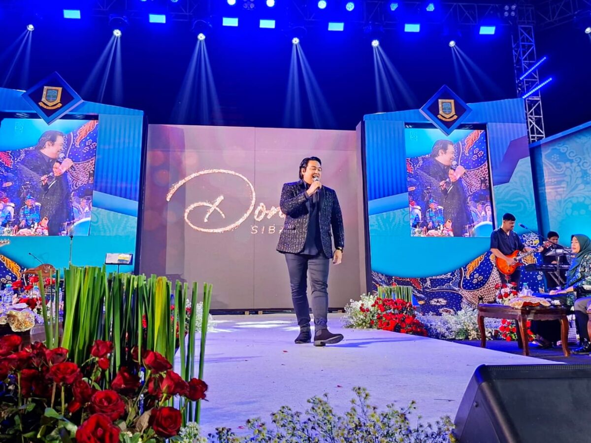 Penampilan Donnie Sibarani di malam Mojo Fest 2025 (Astrid Kabarterdepan.com)