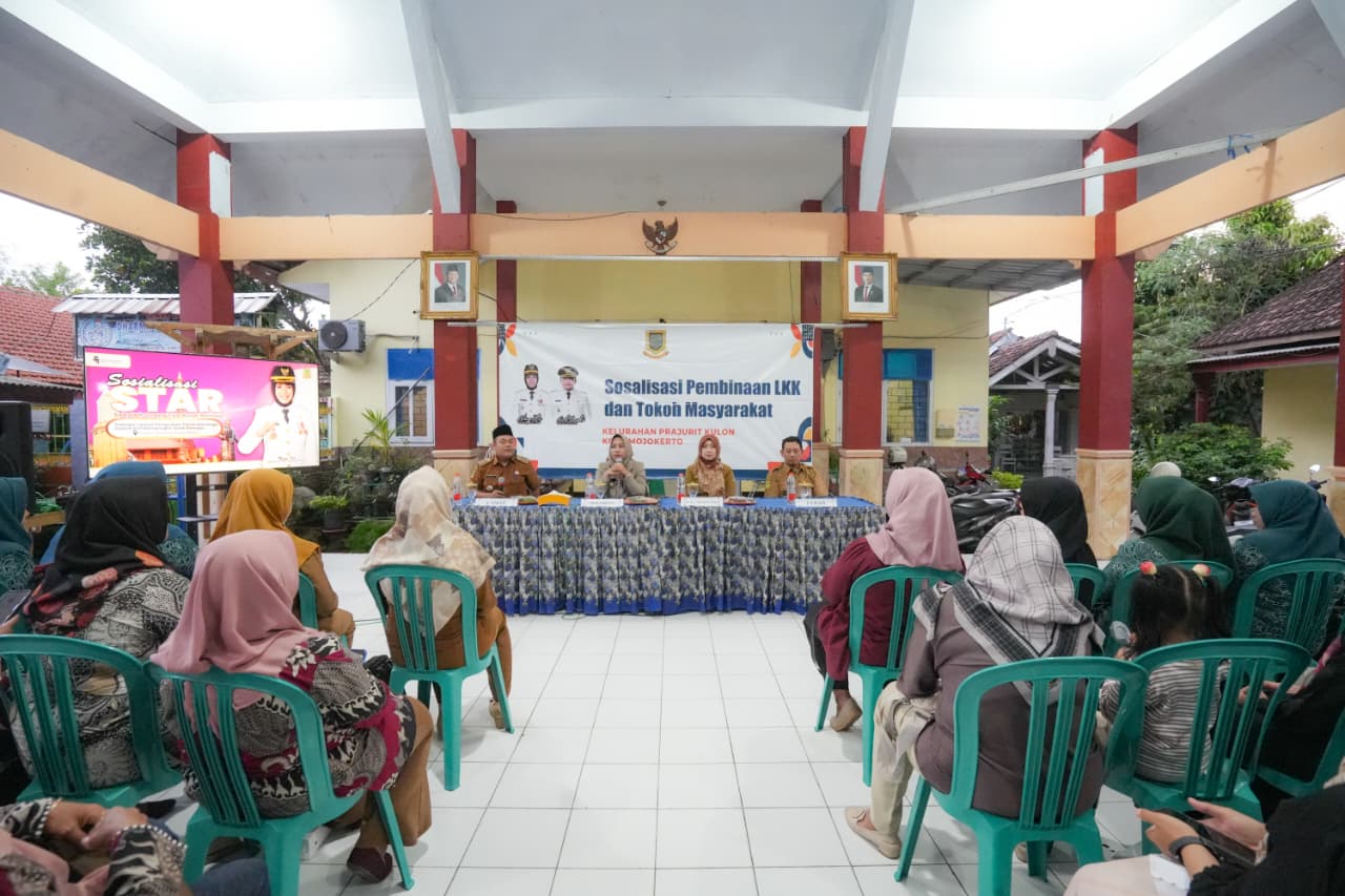 Wali Kota Mojokerto Ika Puspitasari kini menginisiasi program edukasi bertajuk STAR (Sekolah Orang Tua Anak Remaja). (Kominfo Kota Mojokerto)