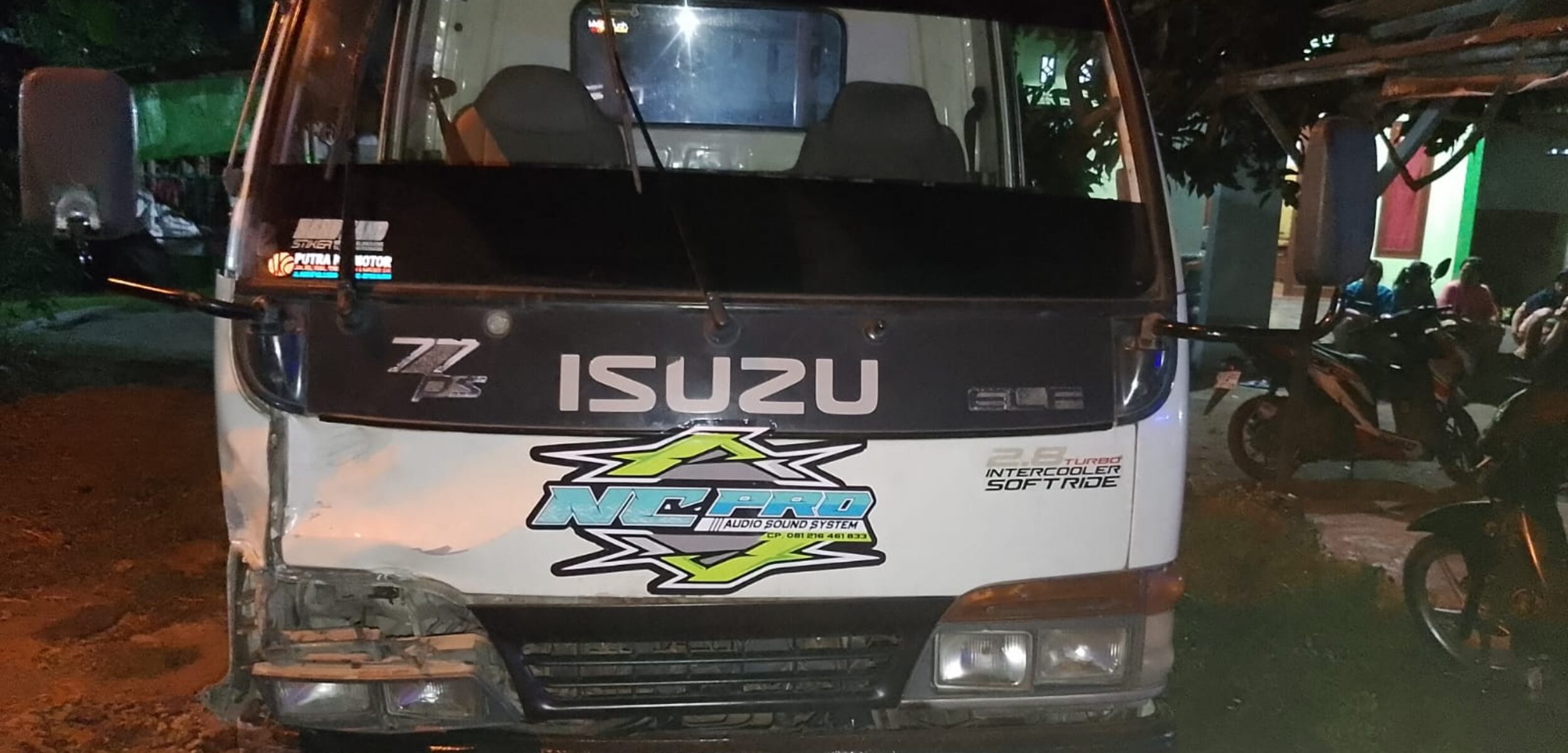 Pikap Tabrak 2 Motor saat Nyalip di Jombang, Satu Pelajar Tewas