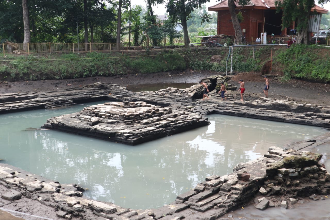 WhatsApp Image 2025 11 29 at 10.40.33 AM 1 Petirtaan Sumberbeji di Desa Kesamben, Kecamatan Ngoro, Kabupaten Jombang. (Karimatul Maslahah/Kabarterdepan.com)