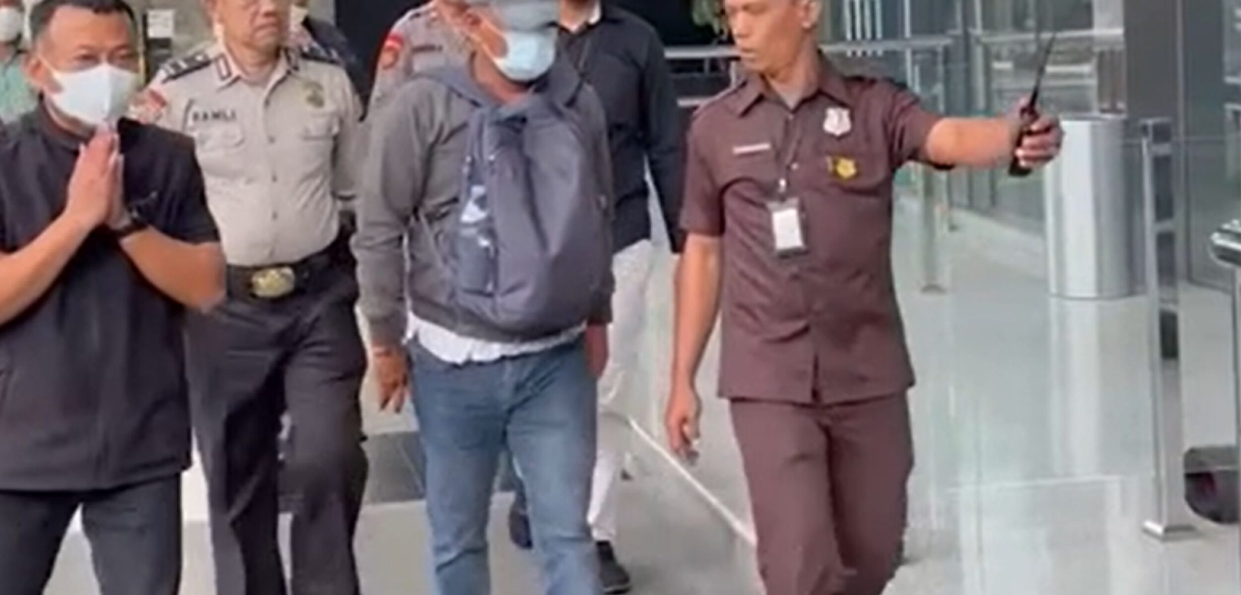 Komisi Pemberantasan Korupsi (KPK) menangkap Bupati Ponorogo, Sugiri Sancoko, beserta sejumlah pihak lainnya dalam Operasi Tangkap Tangan (OTT). (Tangkapan layar)