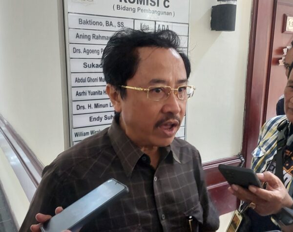 DPRD Surabaya Dukung Wajib Parkir Nontunai: Langkah Nyata Menuju Smart City 2026