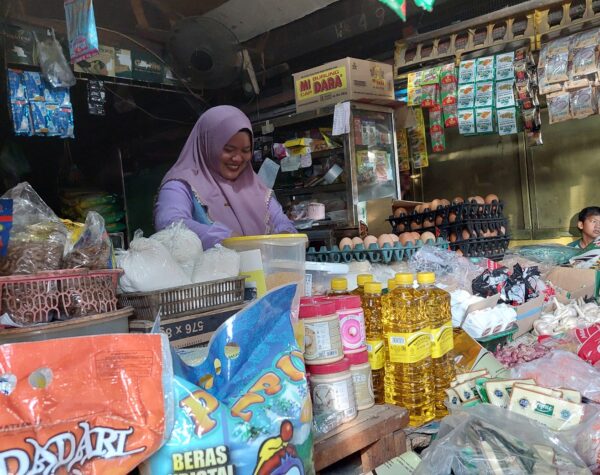 Stok Bahan Pokok Surabaya Aman, Meski Harga Cabai Rawit Melonjak Akibat Cuaca Buruk