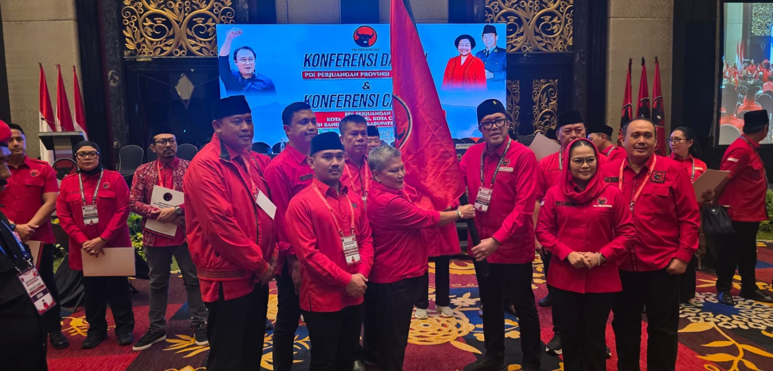 Konferda PDI-P Jabar Ono Surono resmi jadi ketua DPD PDI-P Jabar. (Yanso/kabarterdepan.com) 