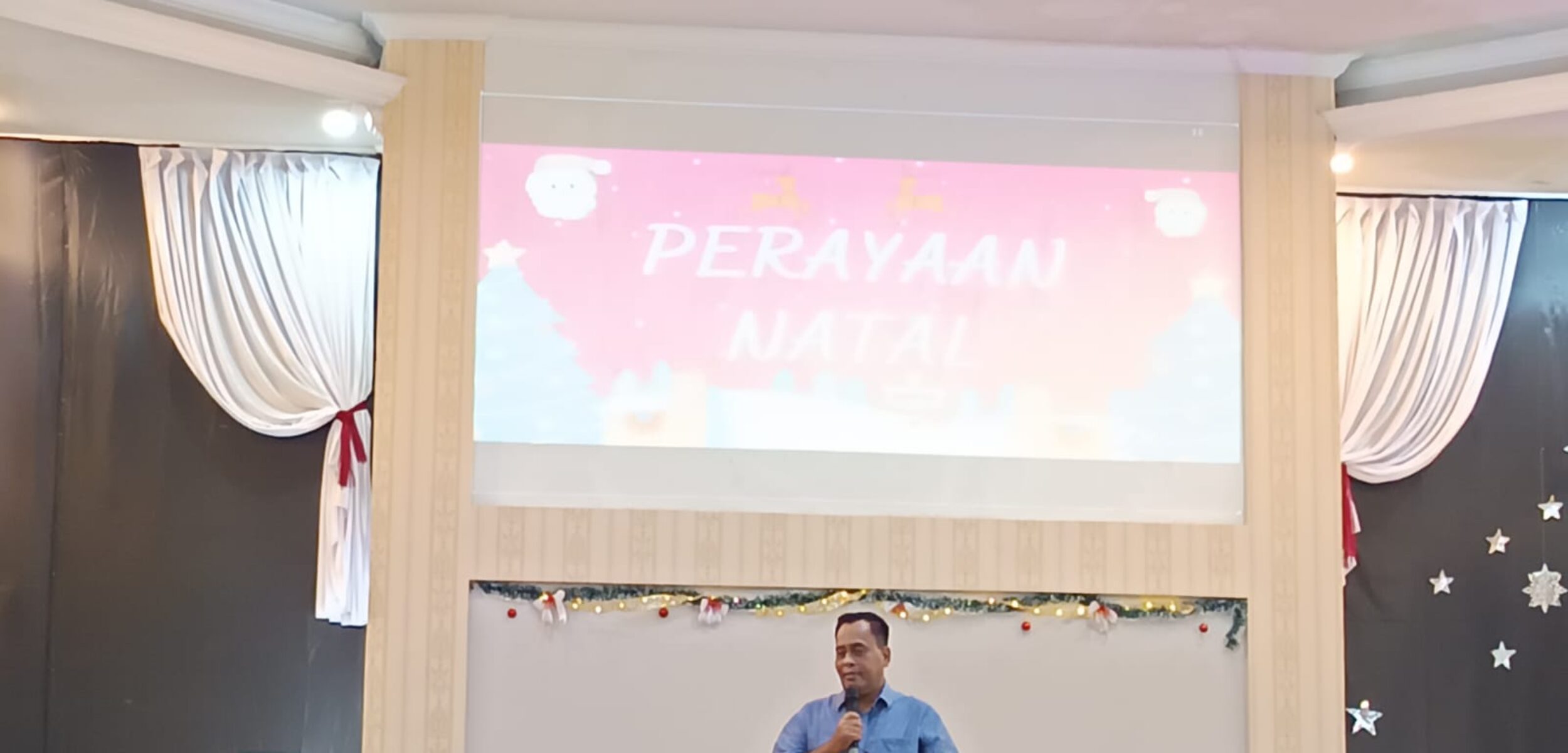 Ketua Badan Musyawarah Antar Gereja Warnai Natal Pendidik Mojokerto, Pendeta Estiranus. (Ezra/kabarterdepan.com