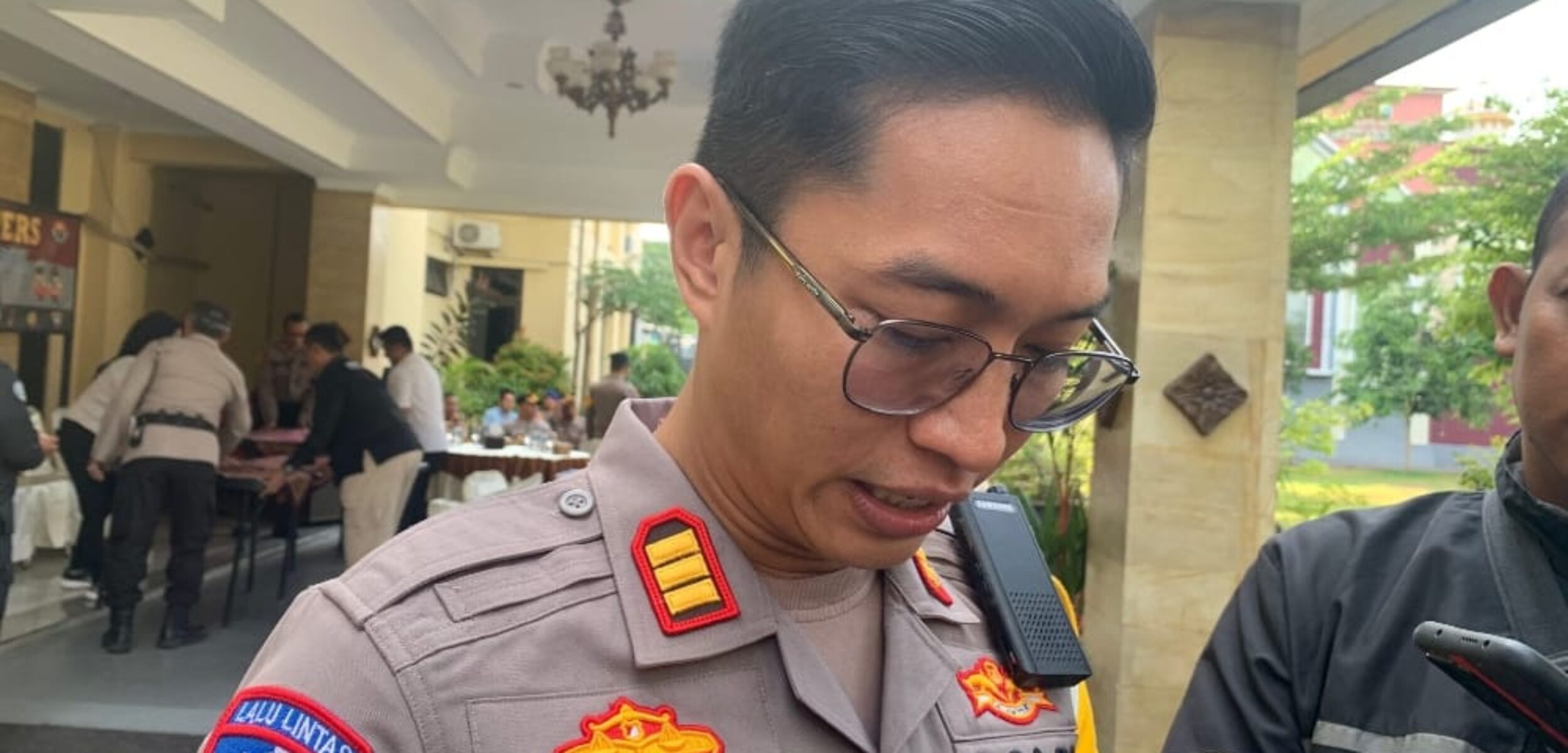 Kasat Lantas Polres Baru ungkap penyebab kecelakaan maut di Kota Batu, Minggu (28/12/2025). (doi/kabarterdepan.com)