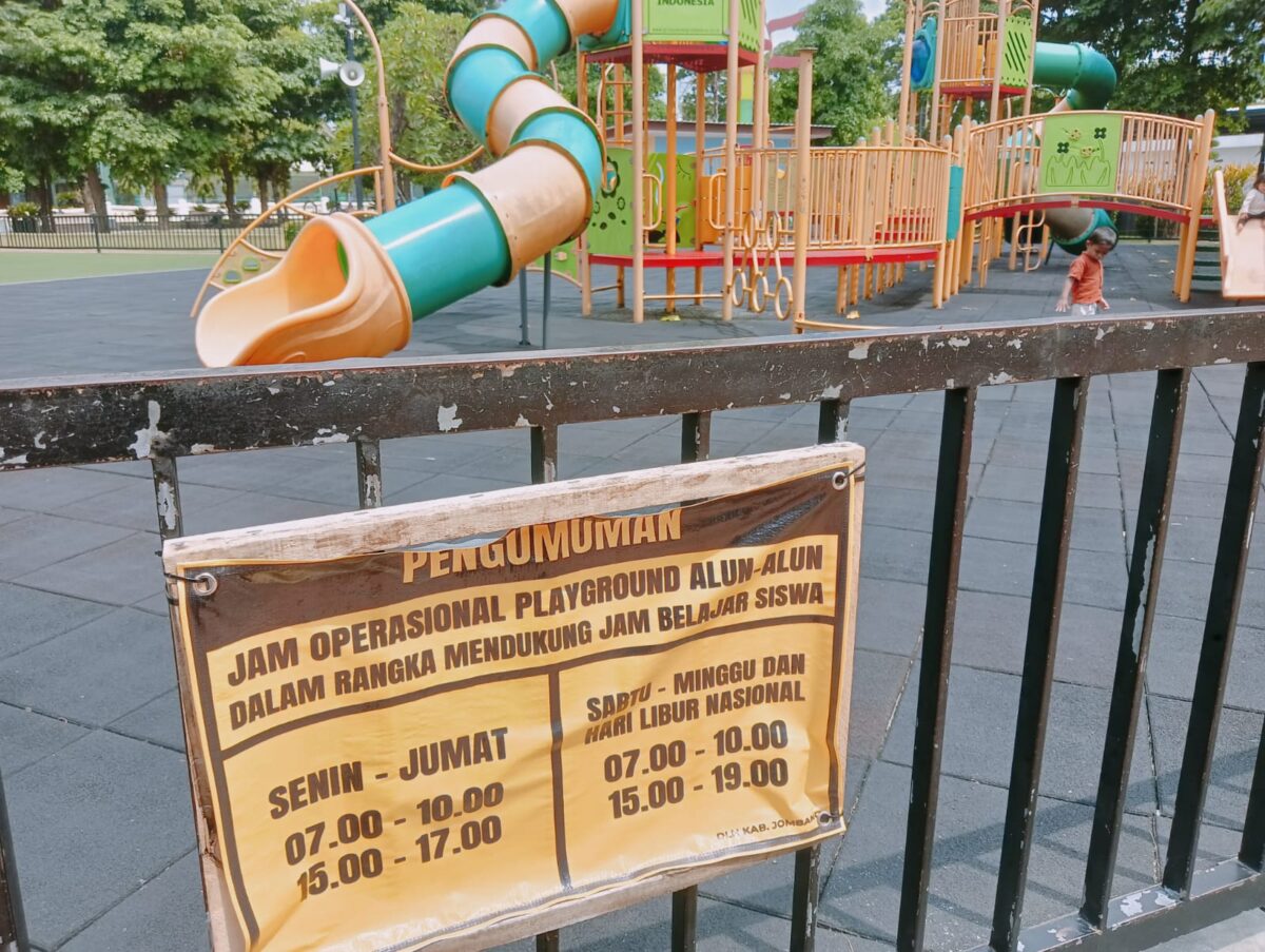 Playground Alun-alun Jombang