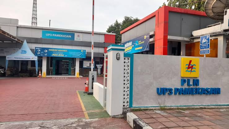 WhatsApp Image 2025 12 03 at 2.26.39 PM 1 pemindahan trafo