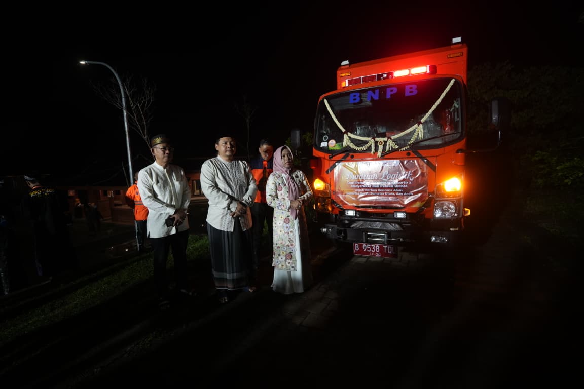 Pemkot Mojokerto secara resmi memberangkatkan bantuan berupa makanan siap saji untuk disalurkan kepada warga yang terdampak musibah di Aceh, Sumatra Utara, dan Sumatra Barat.