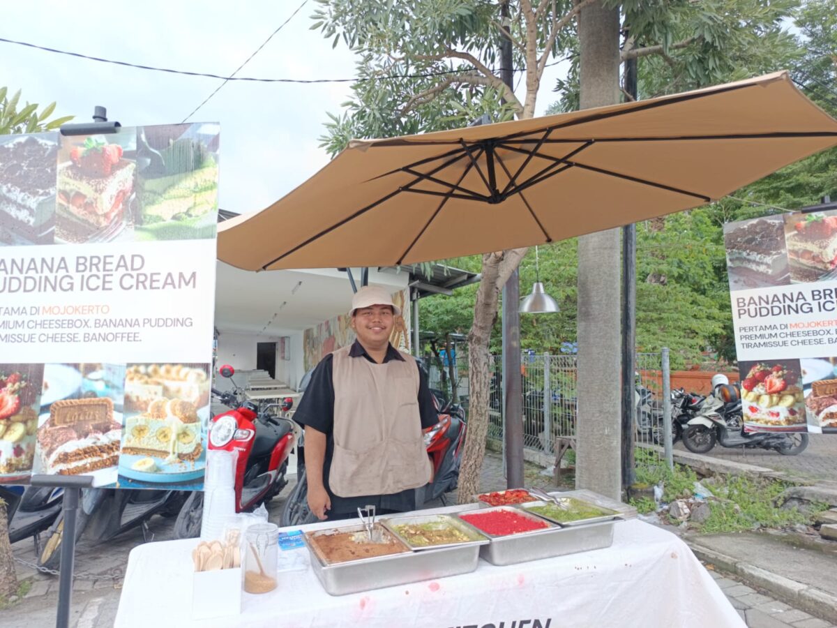 Banana bread pudding ice cream pertama di Mojokerto