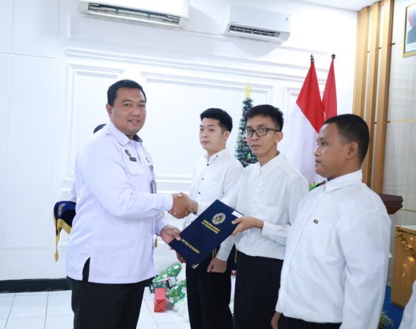 Sambut Natal, Lapas Mojokerto Serahkan Remisi Khusus dan Pengurangan Masa Pidana 2025