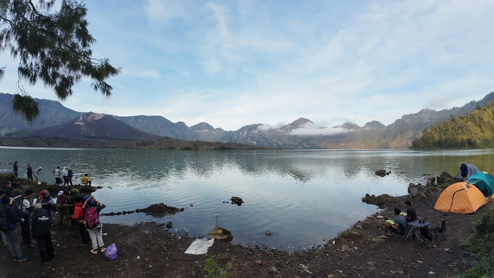 danau segara anak 12 2 danau segara anak 12