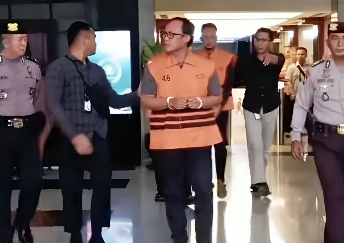 Bupati Lampung Tengah Ardito Wijaya ditahan Komisi Pemberantasan Korupsi (KPK) terkait kasus suap pengadaan barang dan jasa. (Facebook)