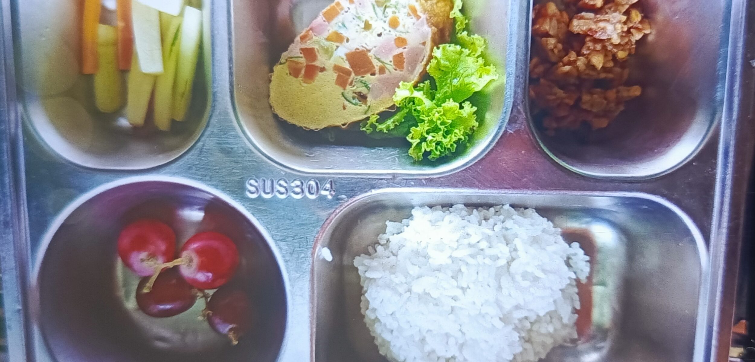 Menu MBG SPPG Dalpenang Sampang Disorot Terkait Dugaan Penggunaan UPF