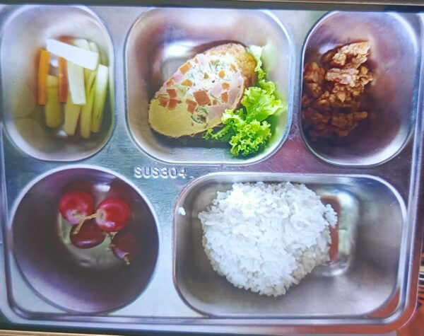 Menu MBG SPPG Dalpenang Sampang Disorot Terkait Dugaan Penggunaan UPF