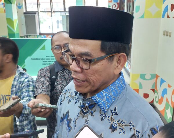 20260124 104128 1 Ki Dr. H. Saur Panjaitan XIII, Ketua Umum Dewan Pimpinan Nasional (DPN) Badan Musyawarah Perguruan Swasta (BMPS) saat dikonfirmasi awak media. (Husni Habib/Kabarterdepan.com)