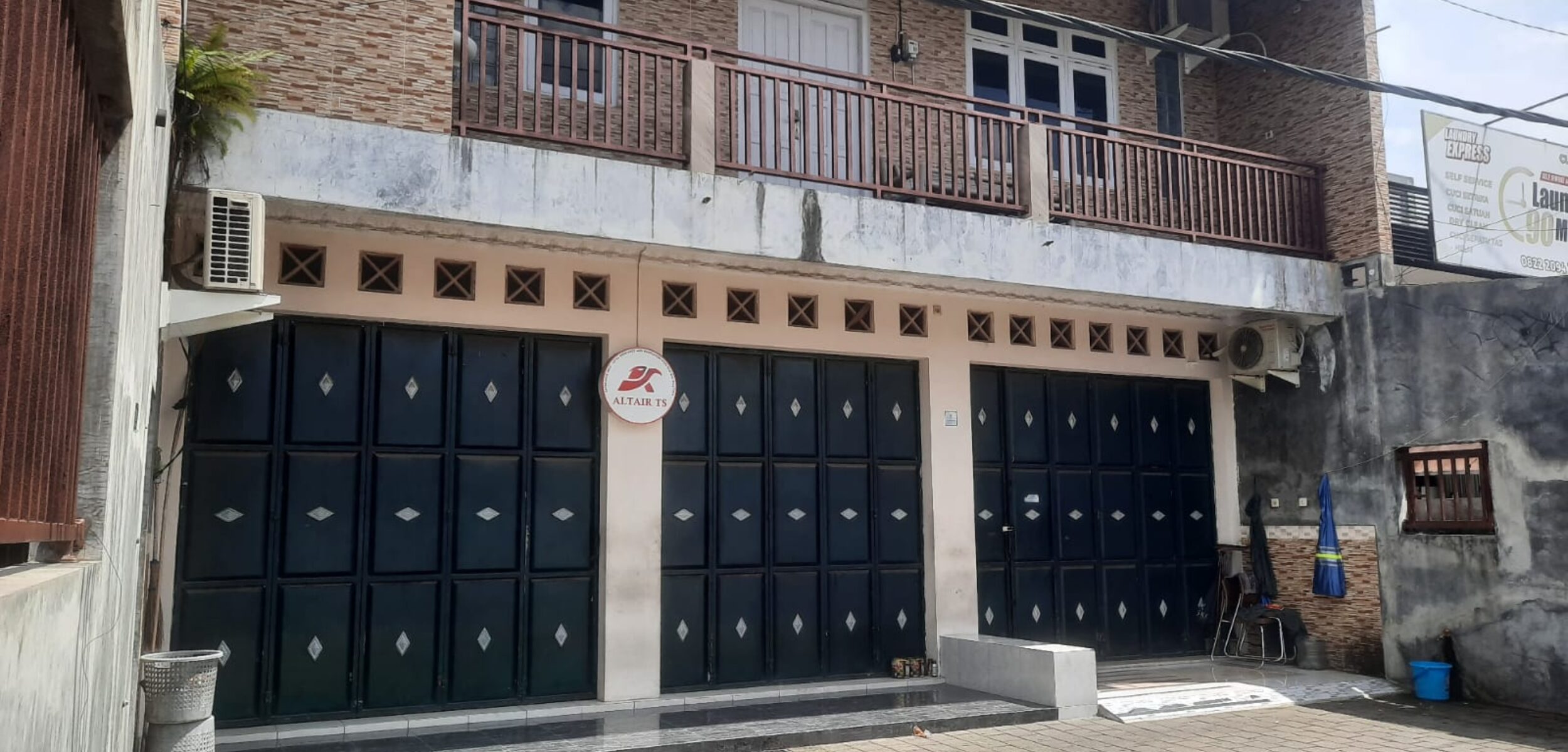 Lokasi penggerebekan ruko di Sleman yang dilakukan Polresta Yogyakarta. (Hadir Husaini/kabarterdepan.com)