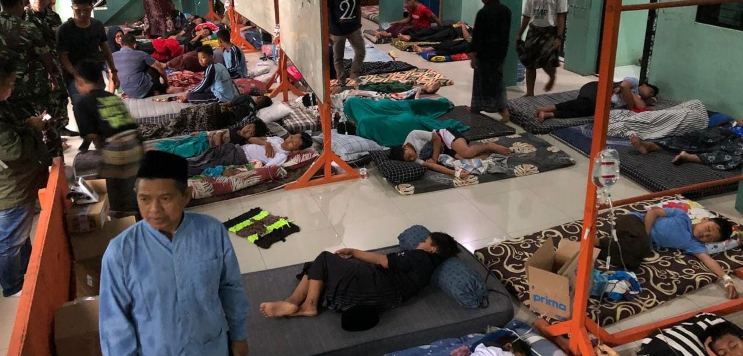 Ratusan siswa keracunan MBG