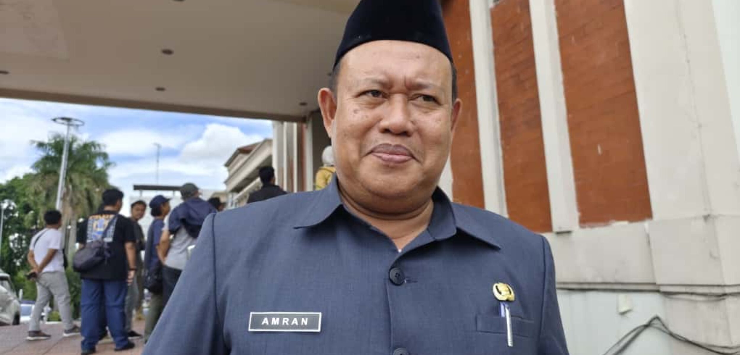 Plt inspektorat kota Bekasi, Amran. (Yanso/kabarterdepan.com)