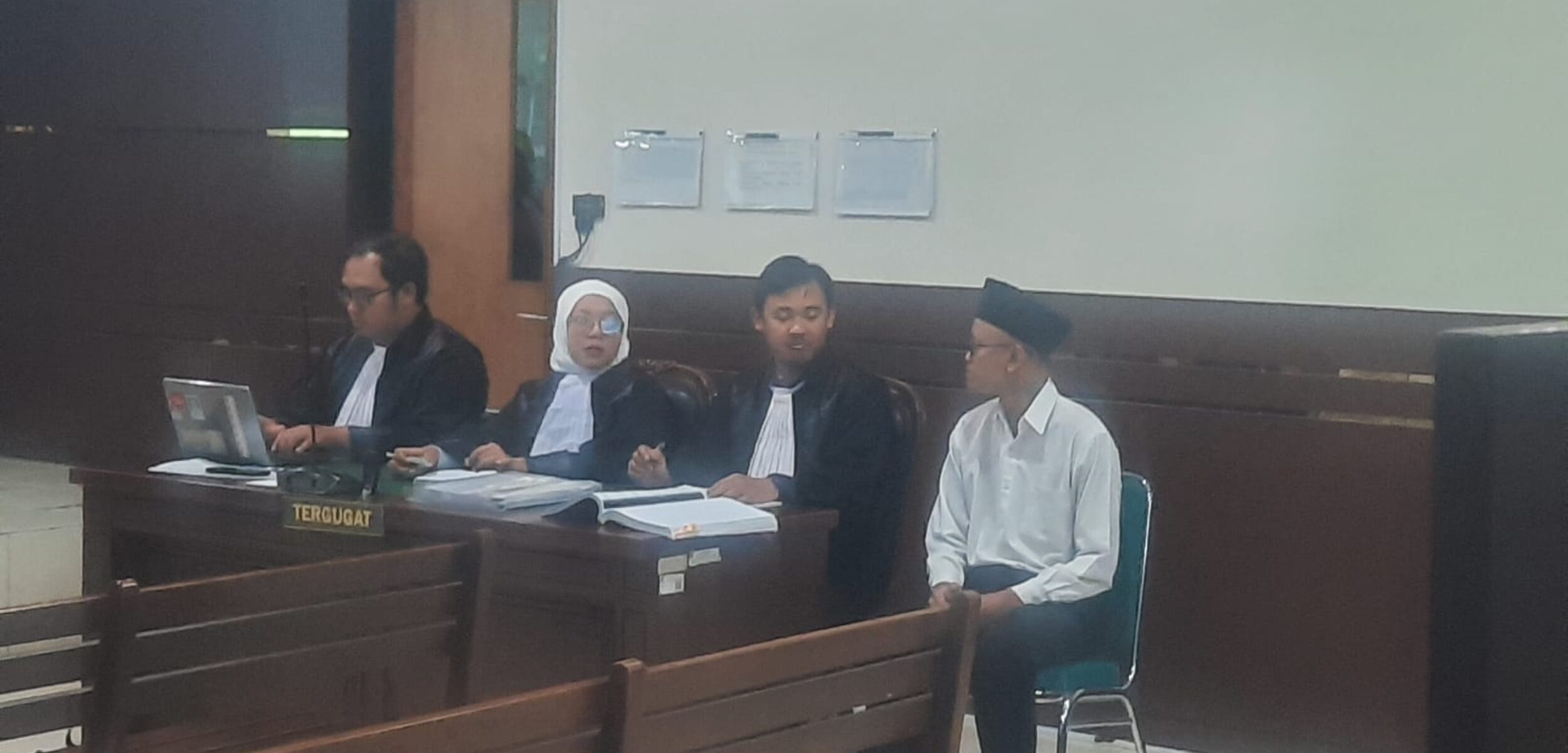 Kuasa hukum Perdana Arie, terdakwa pembakaran tenda