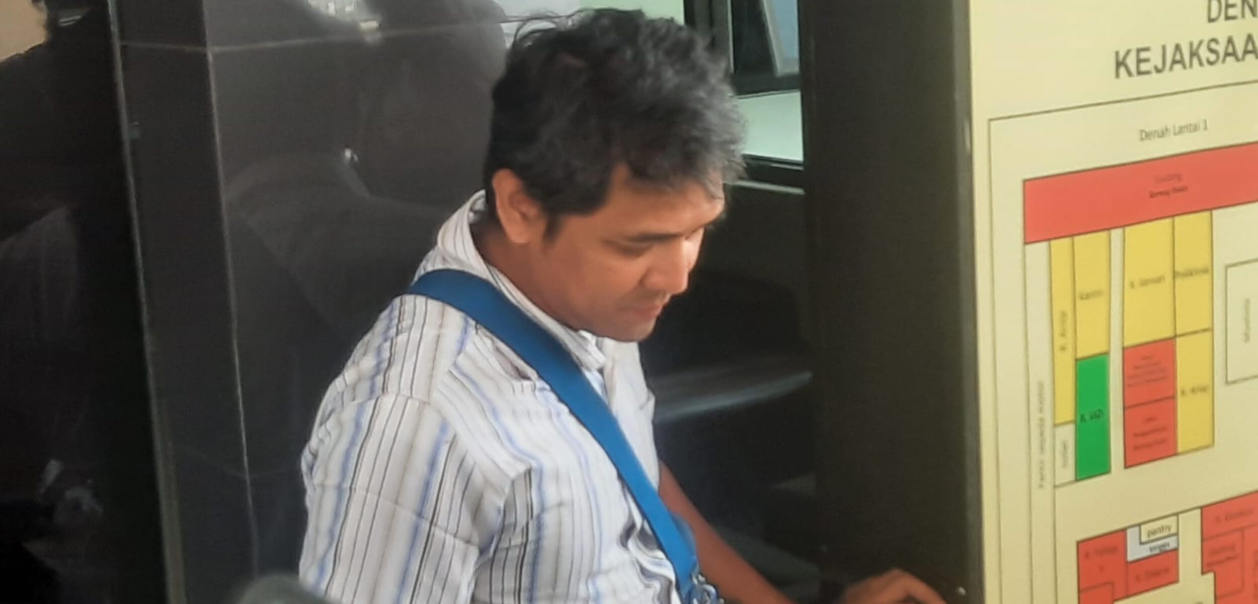 Hogi Minaya usai mengikuti mediasi dan upaya restorative justice di Kejaksaan Negeri (Kejari) Sleman, Senin (26/1/2026). (Hadid Husaini/kabarterdepan.com)